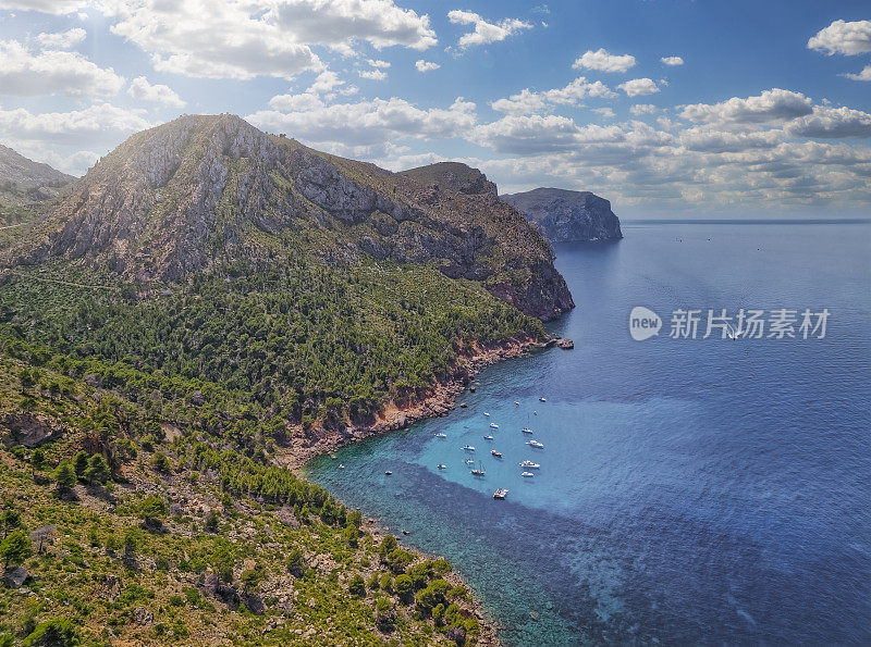 西班牙马略卡岛巴利阿里群岛Andratx附近西海岸Cala de ses Ortigues的Arial View / Spain